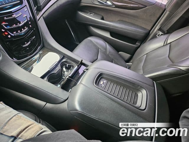 Cadillac Escalade 2018 — Photo 7/20