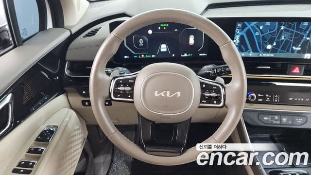 Kia Carnival 2024 — ფოტო 13/20