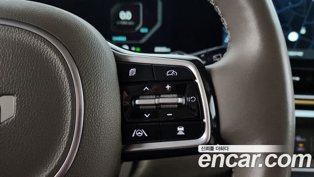 Kia Carnival 2024 — ფოტო 15/20