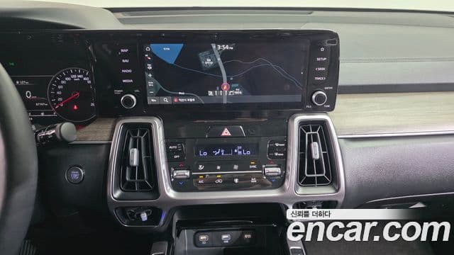 Kia Sorento 2020 — фото 15 из 20
