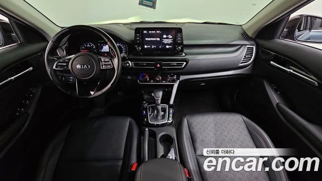 Kia Seltos 2019 — ფოტო 7/20