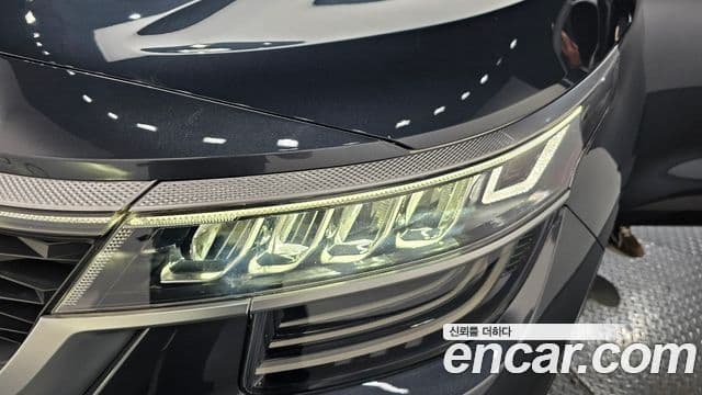 Kia Seltos 2019 — Şəkil 12/35