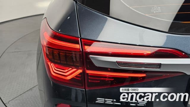 Kia Seltos 2019 — Şəkil 33/35