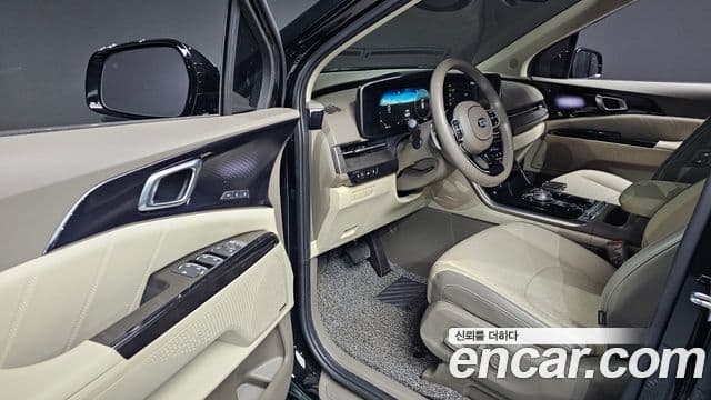 Kia Carnival 2021 — Фото 11/20