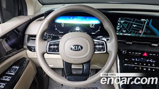 Kia Carnival 2021 — Фото 12/20