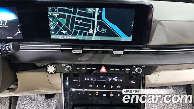 Kia Carnival 2021 — Фото 13/20