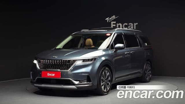 Kia Carnival 2020 — Фото 1/20