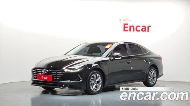 Hyundai Sonata 2019 — Фото 1/20