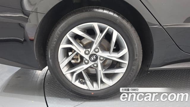 Hyundai Sonata 2019 — Фото 5/20