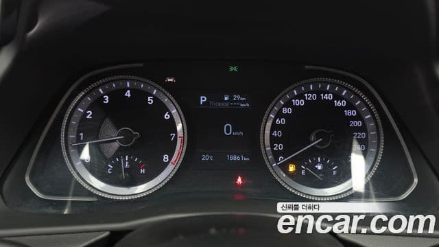Hyundai Sonata 2019 — Фото 8/20