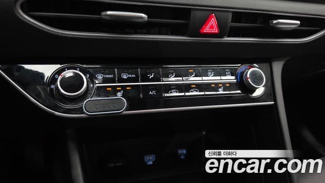 Hyundai Sonata 2019 — Фото 19/20