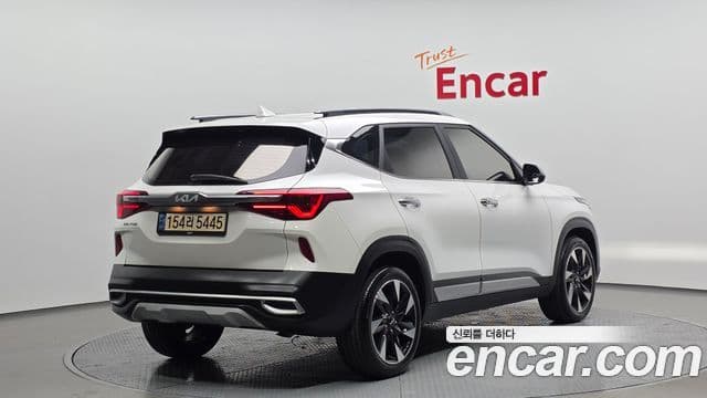 Kia Seltos 2022 — Şəkil 1/20