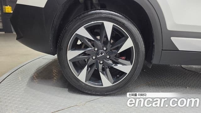 Kia Seltos 2022 — Şəkil 4/20