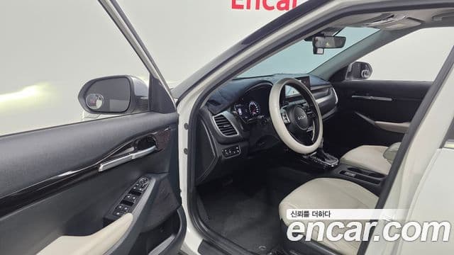 Kia Seltos 2022 — Şəkil 8/20