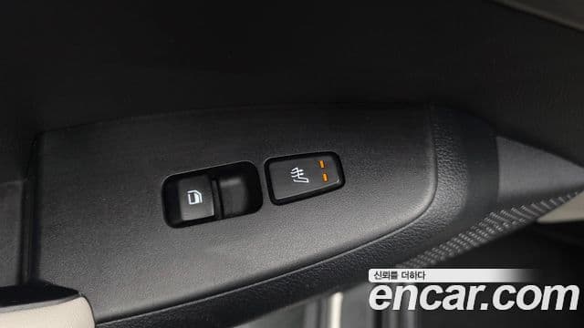 Kia Seltos 2022 — Şəkil 19/20