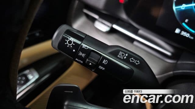 Kia Carnival 2022 — Photo 11/35