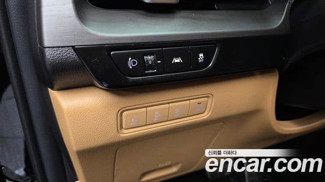 Kia Carnival 2022 — Photo 4/35