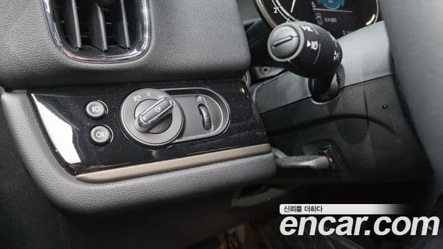 Mini Cooper Countryman 2024 — фото 17 из 20