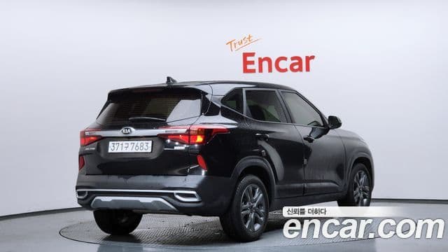 Kia Seltos 2021 — Şəkil 2/20
