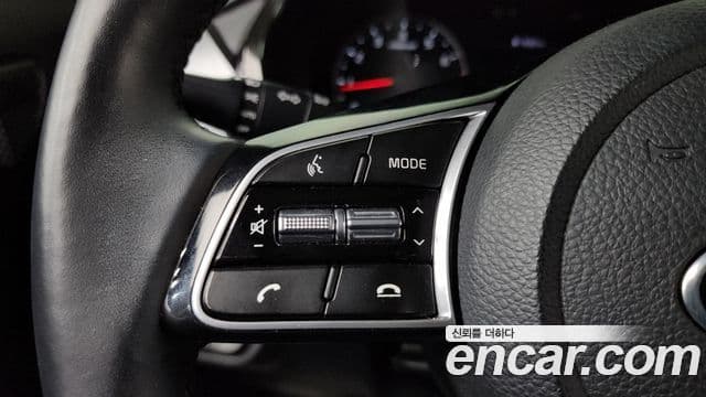 Kia Seltos 2021 — Şəkil 17/20