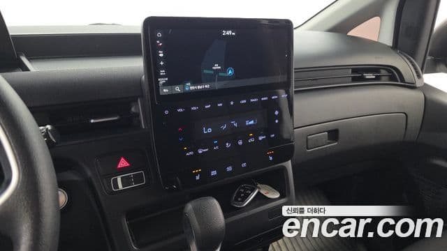 Hyundai Staria 2022 — ფოტო 16/20