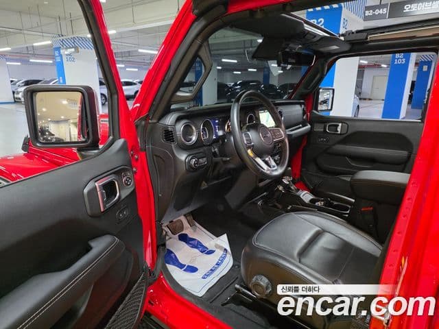 Jeep Wrangler 2023 — Şəkil 19/20
