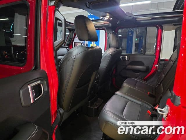 Jeep Wrangler 2023 — Şəkil 18/20