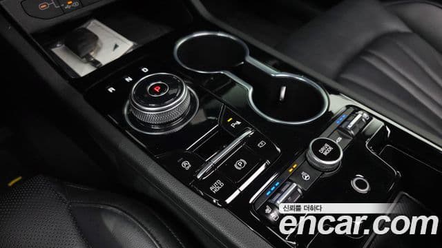 Kia K5 2024 — ფოტო 8/20