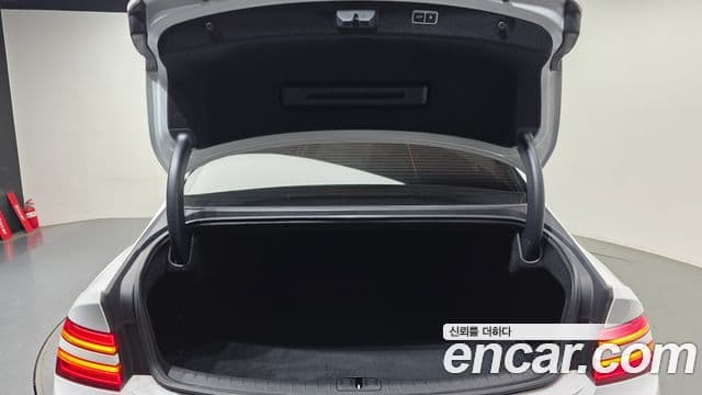 Genesis G80 2020 — Şəkil 15/37