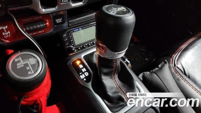 Jeep Wrangler 2018 — Фото 9/20