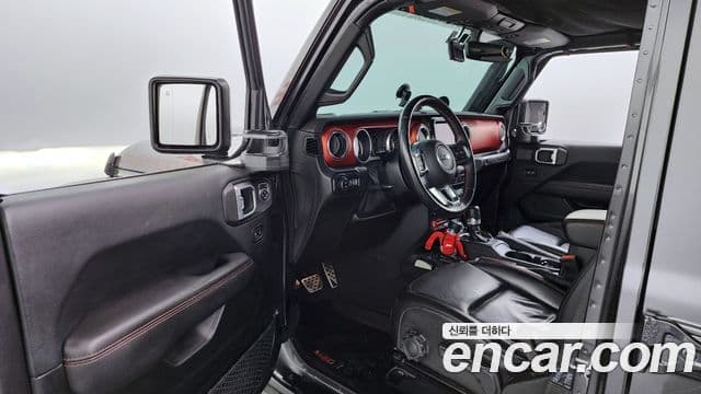 Jeep Wrangler 2018 — Фото 10/20