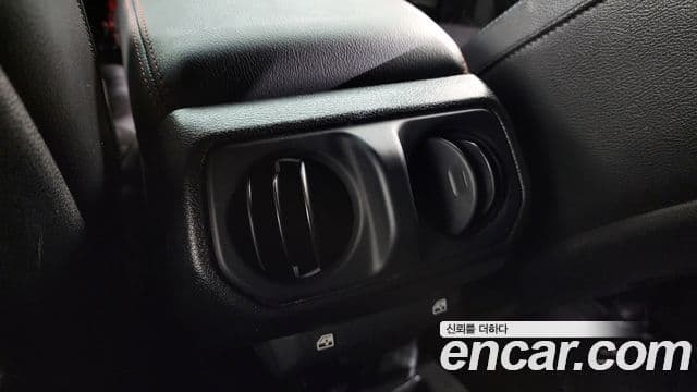 Jeep Wrangler 2018 — Фото 19/20