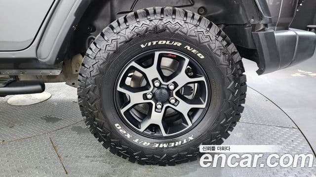 Jeep Wrangler 2018 — Şəkil 6/33