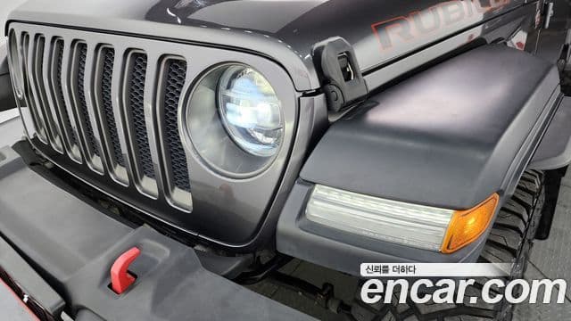 Jeep Wrangler 2018 — Şəkil 10/33