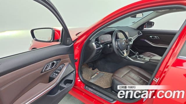 BMW 3 Series 2019 — Şəkil 10/20