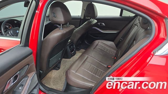 BMW 3 Series 2019 — Şəkil 11/20