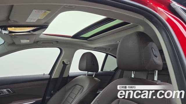 BMW 3 Series 2019 — Şəkil 18/20