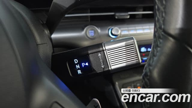 Hyundai Kona 2023 — Фото 9/20
