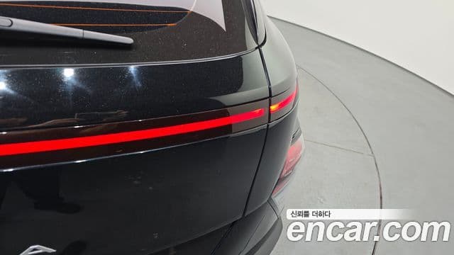 Hyundai Kona Hybrid 2023 — Photo 13/33