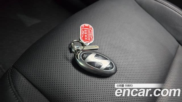 Hyundai Kona Hybrid 2023 — Photo 24/33