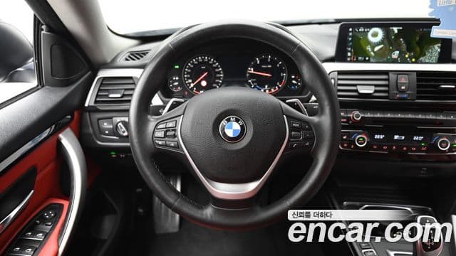 BMW 4 Series 2020 — ფოტო 13/20