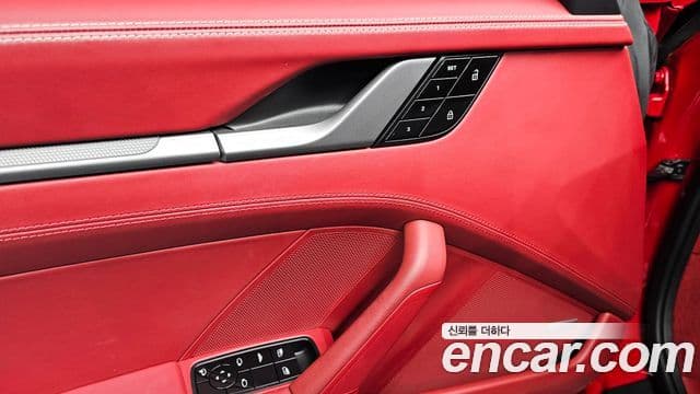 Porsche 911 2021 — Şəkil 18/20