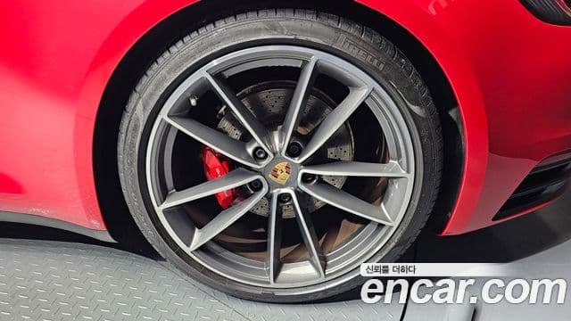 Porsche 911 2021 — Photo 3/30