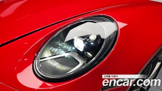 Porsche 911 2021 — Photo 19/30