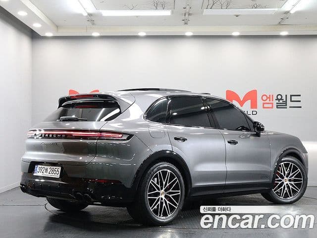 Porsche Cayenne 2025 — ფოტო 3/20