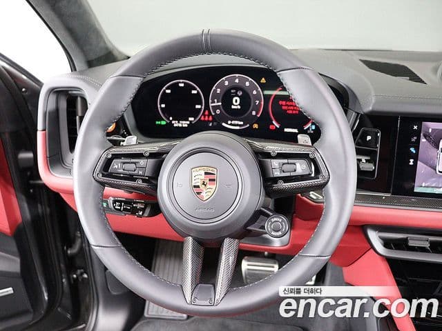 Porsche Cayenne 2025 — ფოტო 14/20