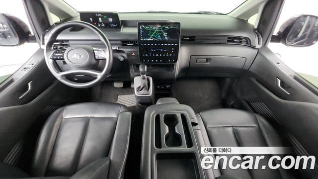 Hyundai Staria 2023 — ფოტო 7/20