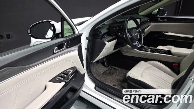 Kia K5 2025 — фото 10 из 20