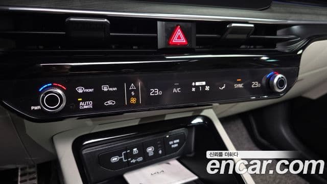 Kia K5 2025 — фото 16 из 20