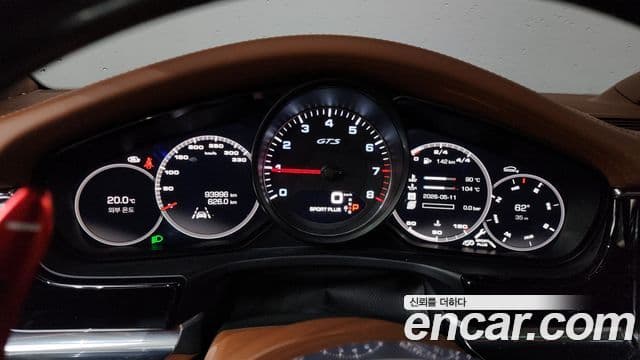 Porsche Panamera 2020 — фото 8 из 20